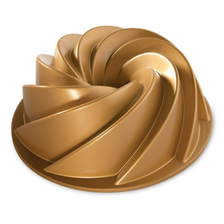 Heritage Bundt pan gold
